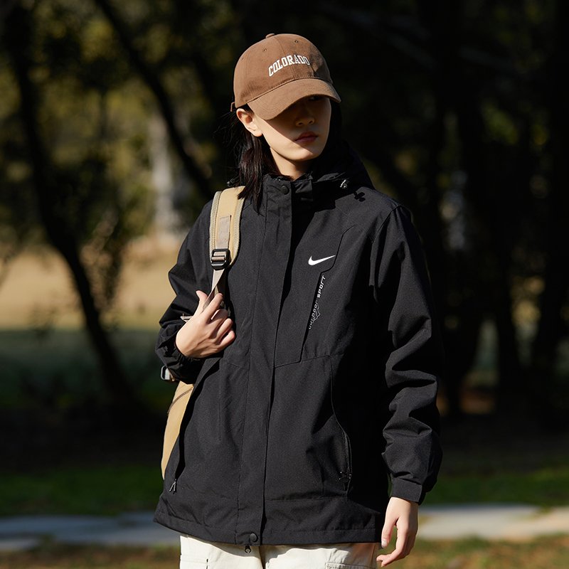 Nikenick's men's coats are windproof