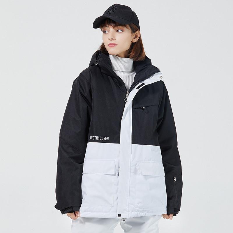 A new ski suit for a Korean girl