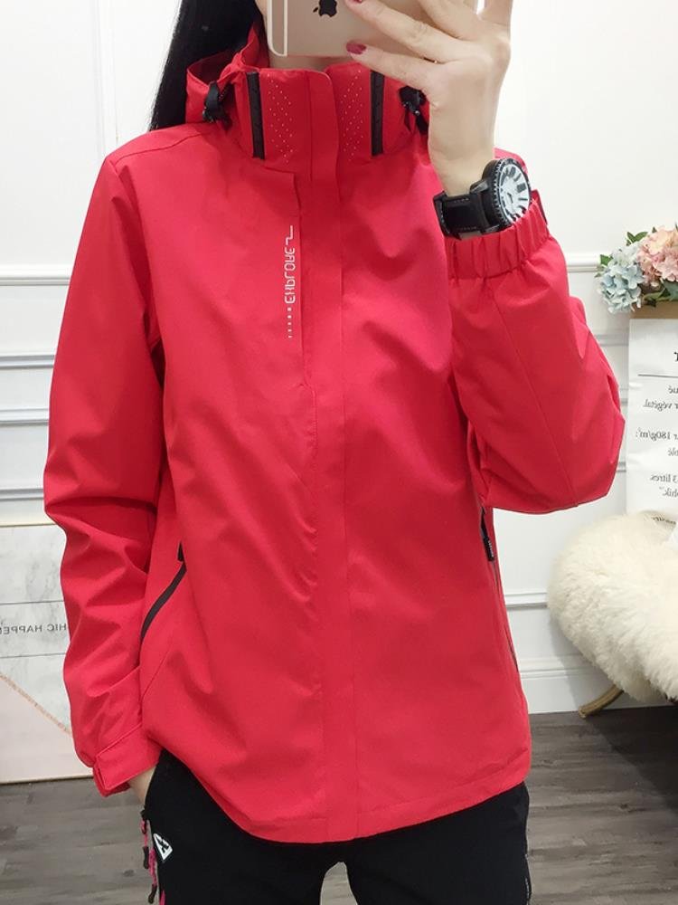 Two sets of winter windproof and water-hydnating