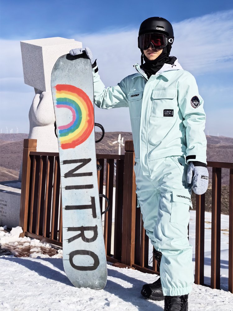 An adult skating suit with a male-skinned professional double-boards equipped with a water-heating and snow-proof suit