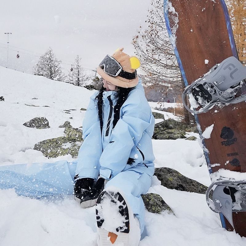 GENERAL'S SKATING SUIT, SKY BLUE SUIT, 3L