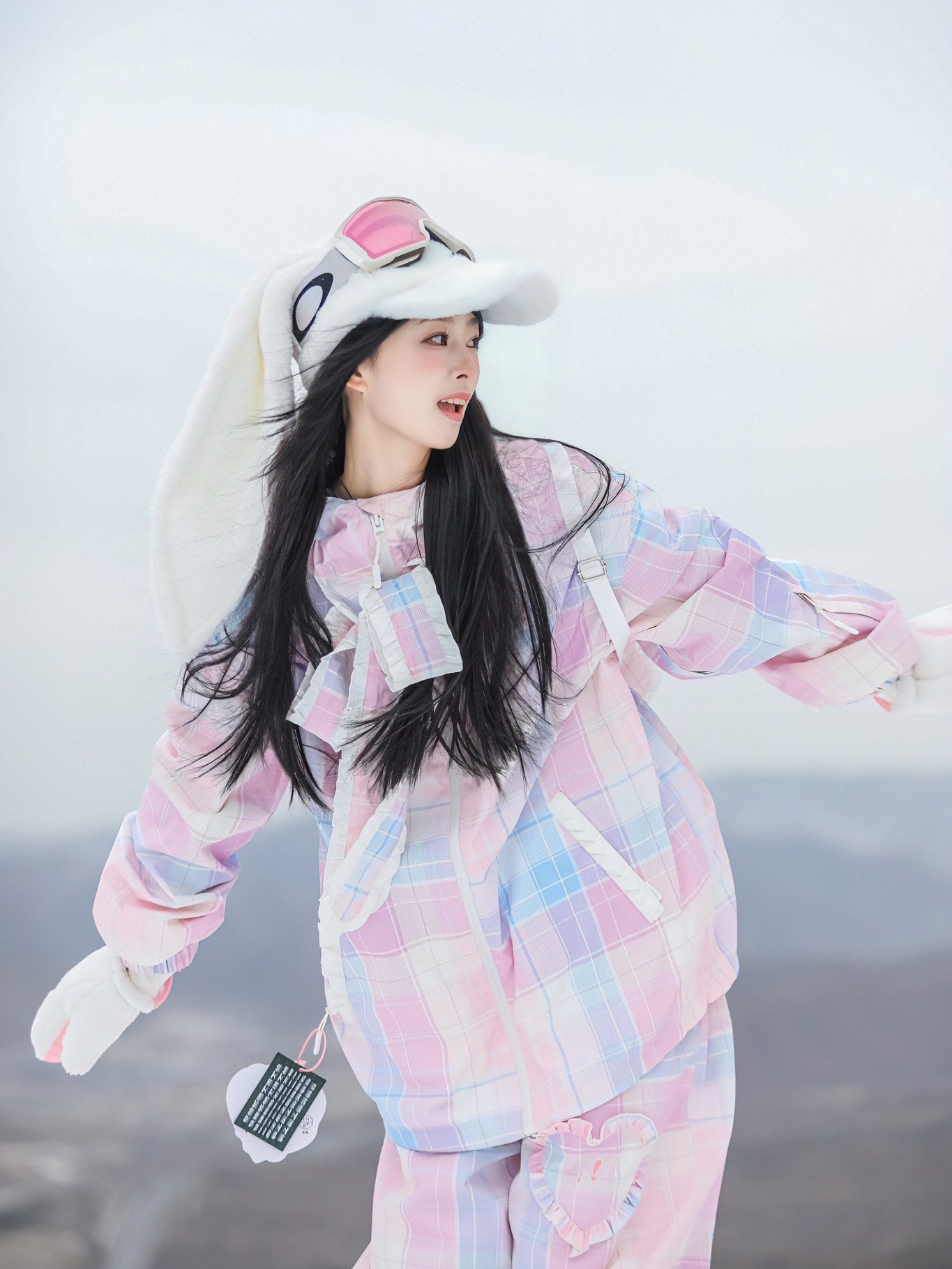LMDSNOW ORIGINAL SKI SUIT WITH A PINK-GRAINED RABBIT HAT COAT WITH A WET WARMER AND A COTTON SINGLE PLATE