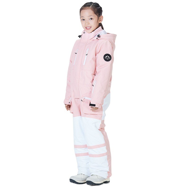 The new ski suit for boys and girls is a warmer and air-gas-coated snowsuit for girls and boys。