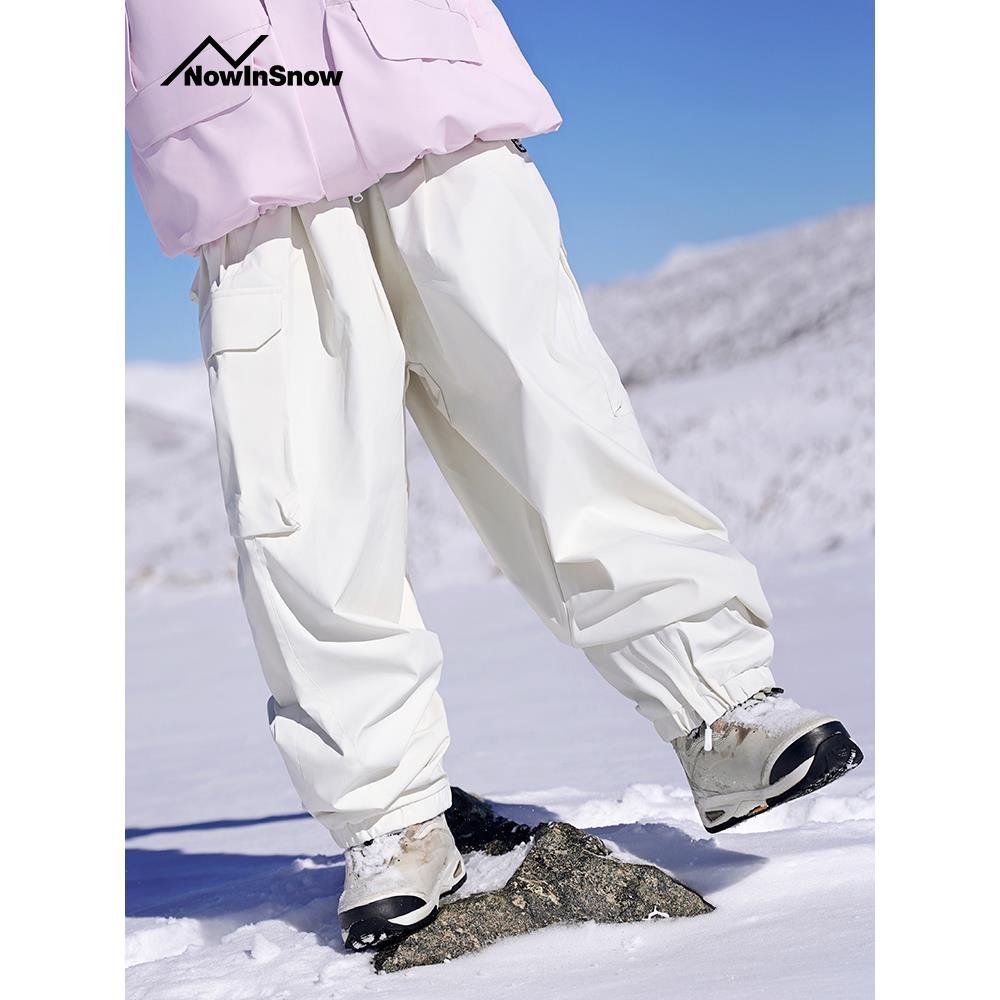 nis is a new 2023 white-skinned, white-skinned, and loose-skinned snowpants