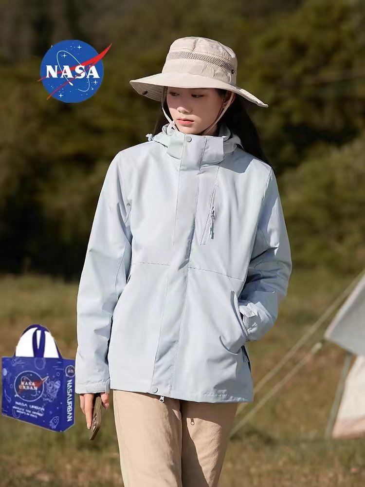 THE NEW NASA 2024 ASSAULT SUIT IS CUSTOMISED TO REMOVE A WIND AND WATERPROOF COAT FROM THE MOUNTAIN
