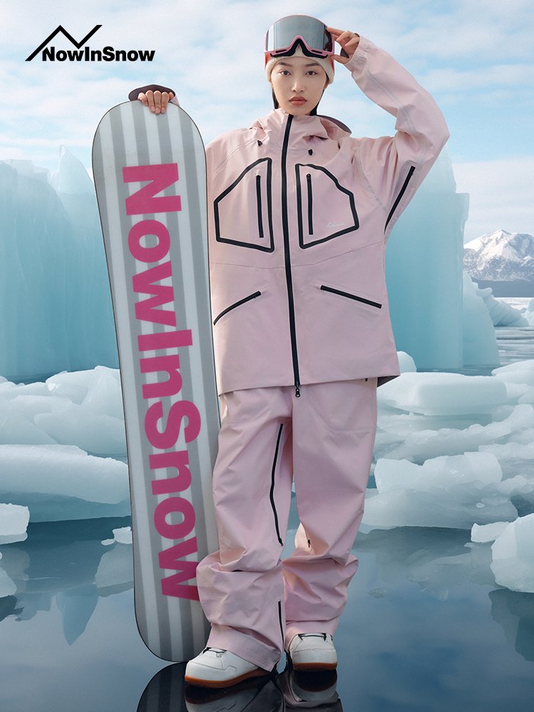 NowInSnow Skigirls with 2023 new specialized waterproof, small, ski-skinners
