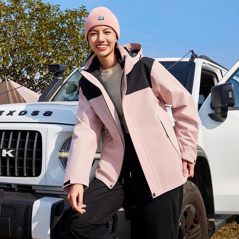 The men in the outdoors of the mountain are all hot, and they're all in a storm-proof, rain-protected worksuit