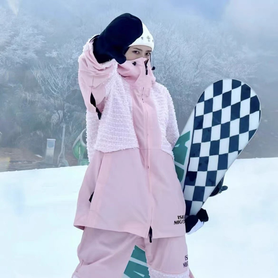 ISEE MIGGA SKI SUIT, A NEW LITTLE FRAGRANCE FRAGRANCE SUIT, SMALL FRAGRANCE SLAB M