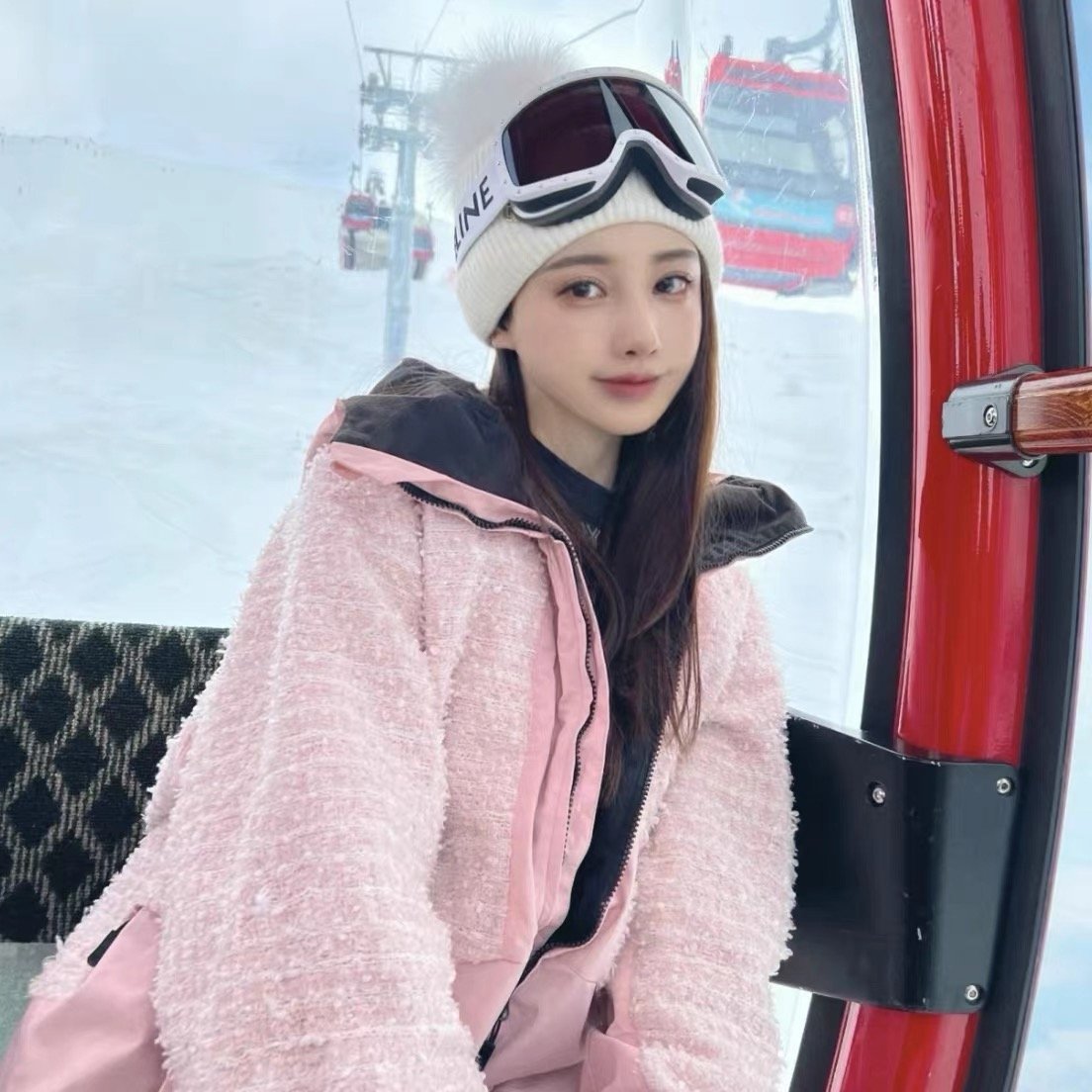 ISEE MIGGA SKI SUIT, A NEW LITTLE FRAGRANCE FRAGRANCE SUIT, SMALL FRAGRANCE SLAB M