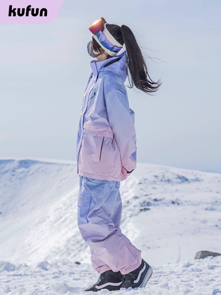 Scrambling skating suit, double-boarded, full of male and female network red and small snowcoats, wind and water