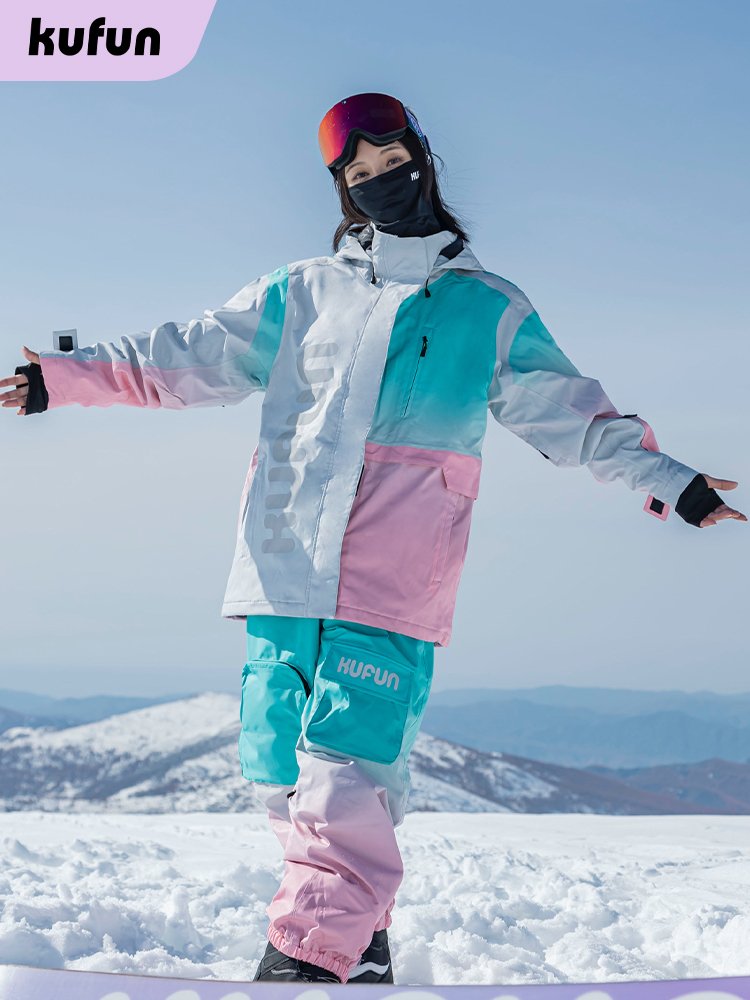 Scrambling skating suit, double-boarded, full of male and female network red and small snowcoats, wind and water