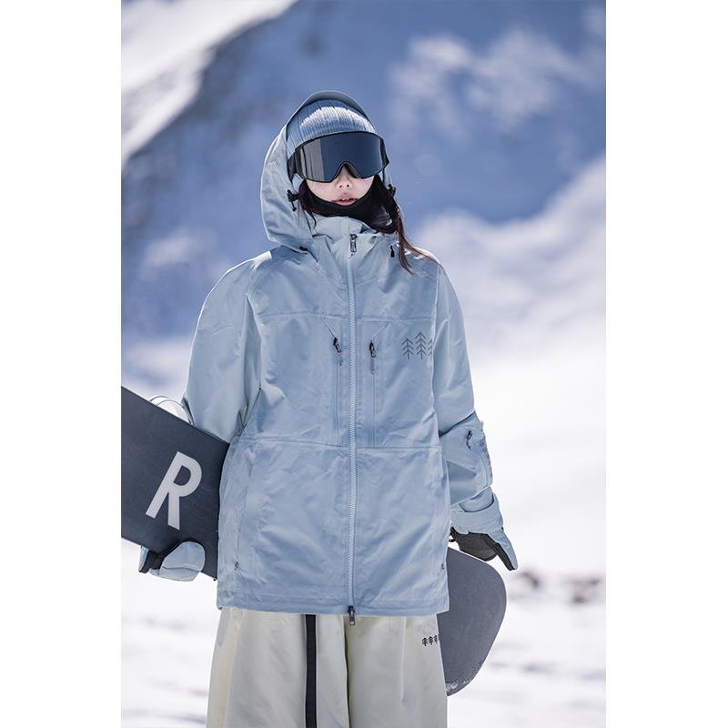 Single-board ski suit for women and men for water and wind protection and cold-proofing