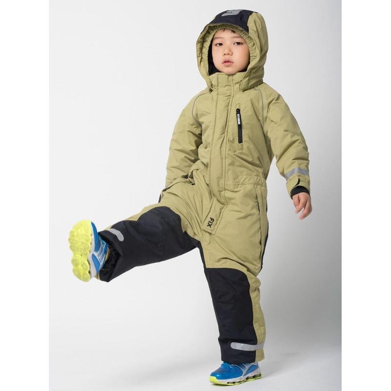 Northern European boys and girls single-board double-board skis with thick coats of cotton and rain-proof outdoor colds