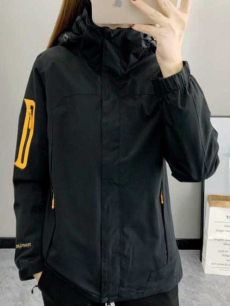 The men and women of the Pimphler outdoor assault suit are three-and-a-half velvet sets to remove wind and water from the camp