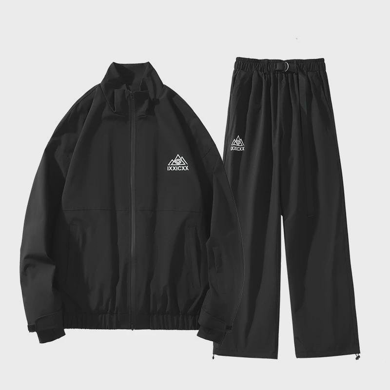 In winter, men's and women's ski suits were two sets of men's outdoor weather-proofing and velvet-and-heavy-hot mountain-up suits