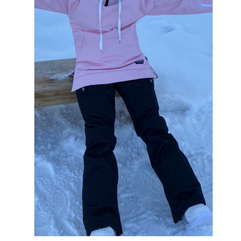 A SINGLE-SKINNED SKI THONG FOR THE WINTER, WATERPROOF SKI SUIT FOR BOTH MALE AND FEMALE SKI THONGS SHOWING Y LEAN SKI SUIT