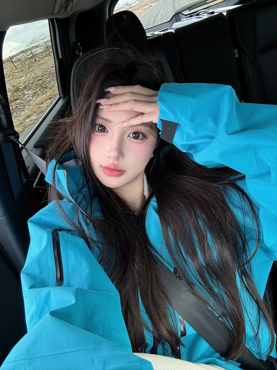 Birshi and the T-shirt girl, 2024 autumn winter windproof, waterproof and snowboarding