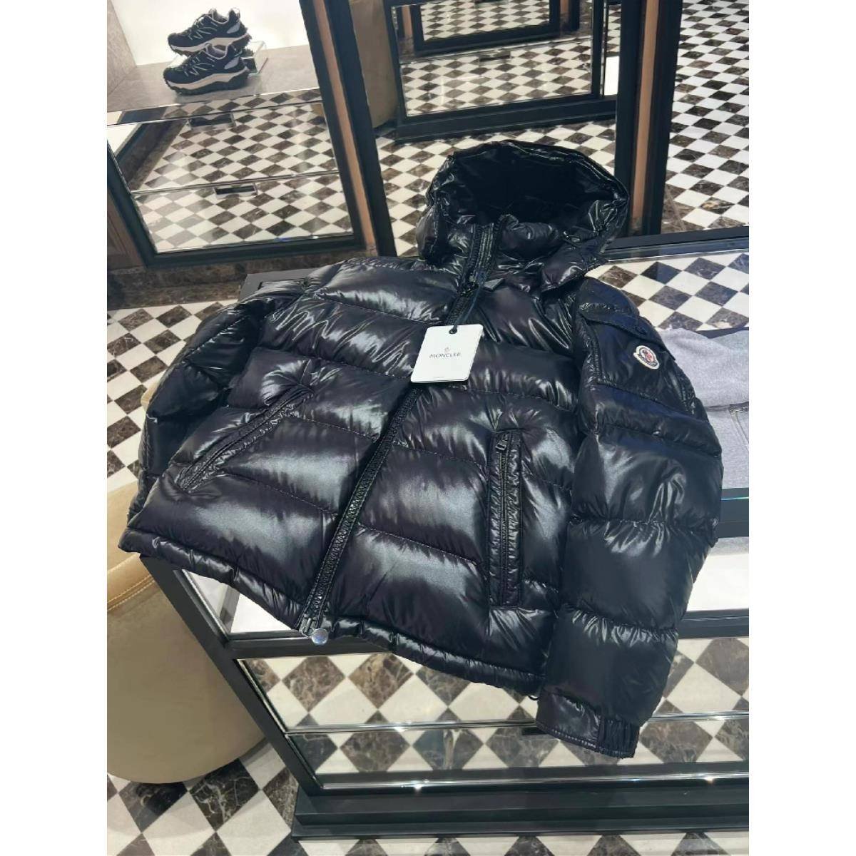 ♪ Back in the season buy Moncler/Munctu Mayamaya short hat bouquet male ski coat girl ♪