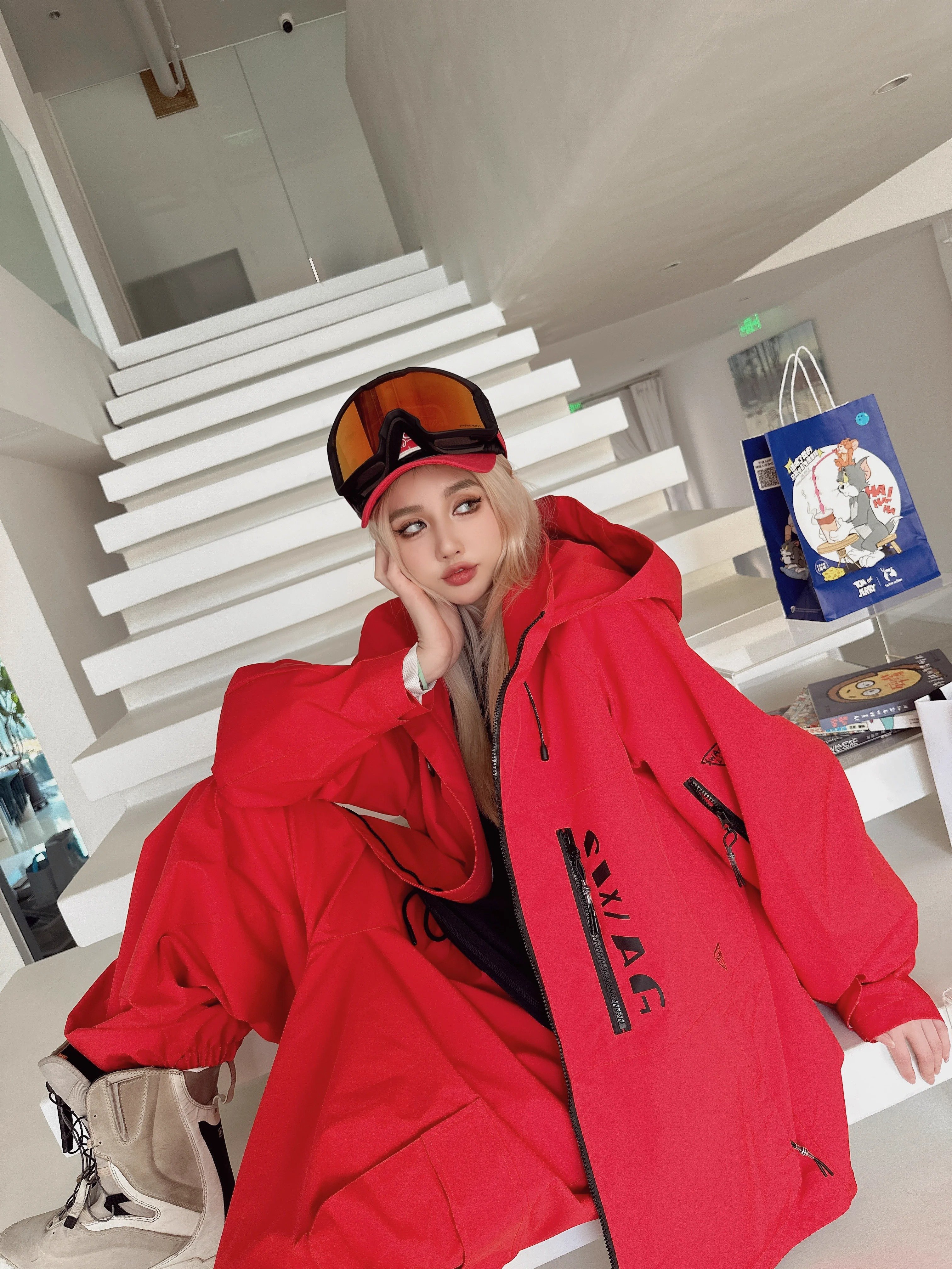 Ms. Swagli's double-board skating skating suit
