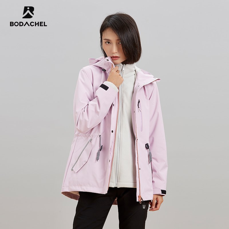 Dica, a pair of windproof jackets for a woman in an outdoor assault suit