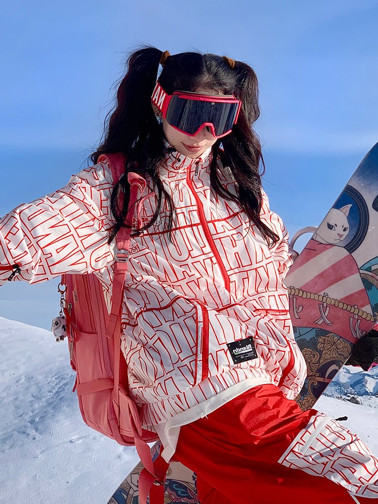 Nan's single-skinned, draught-proof, American-style little warm-up couple's ski-pants suit
