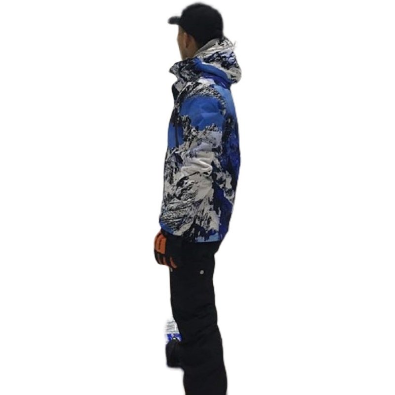 A single-skinned ski suit for a man with a big winter warm couple ski suit for a girl skiing