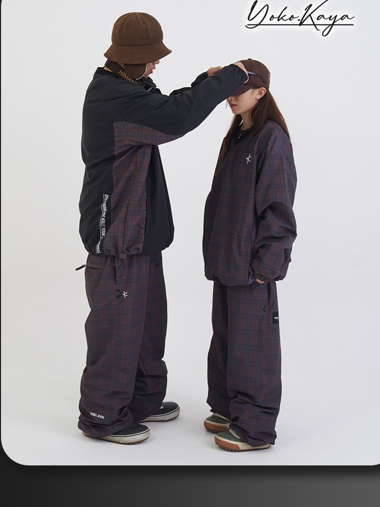 YOKOKAYA LIGHT QUANTIFICATION OF WATERPROOF SKI SUIT, TWO-BOARDED MALE AND FEMALE COUPLE