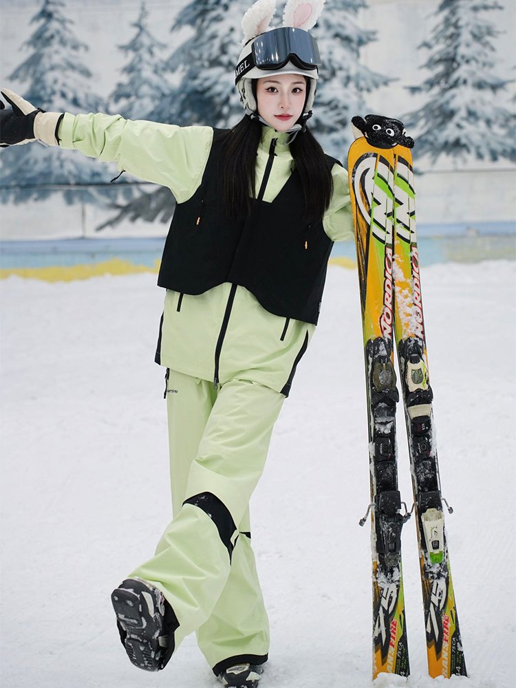 ants fully pressured gel for a new water-proof and wind-proof ski suit for a man in an outdoor ski suit