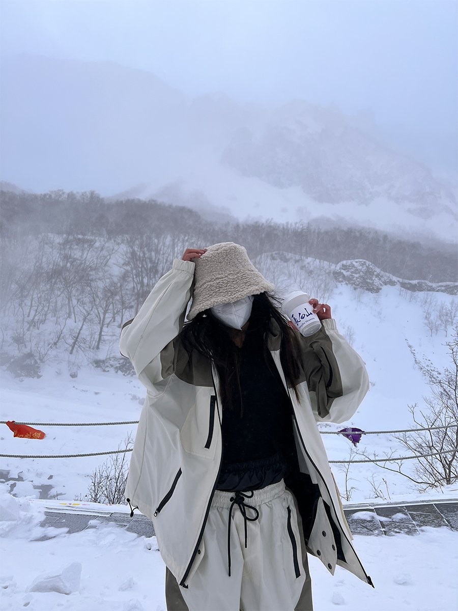 snowgen's new snivellation snowgen's wind and water-proof skating skating suit