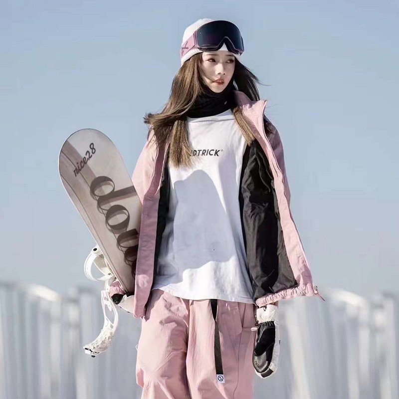 The new GT Korean version of the LiveEoN street men and women with one-board ski suit and ski pants for the winter windy pink
