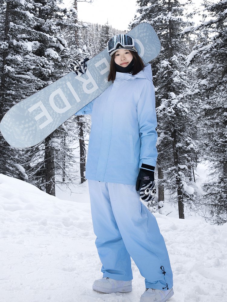 A new 2024 ski suit for a woman and a man's specialty, wind-proof and water-skiding equipment