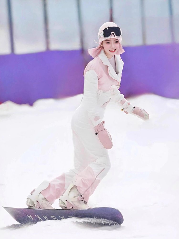 FYUT OUTDOOR SKIING SUIT FOR A WOMAN WITH A WARMER COAT 2024 AND A NEW TWILIGHT PAIR OF SKI PANTS