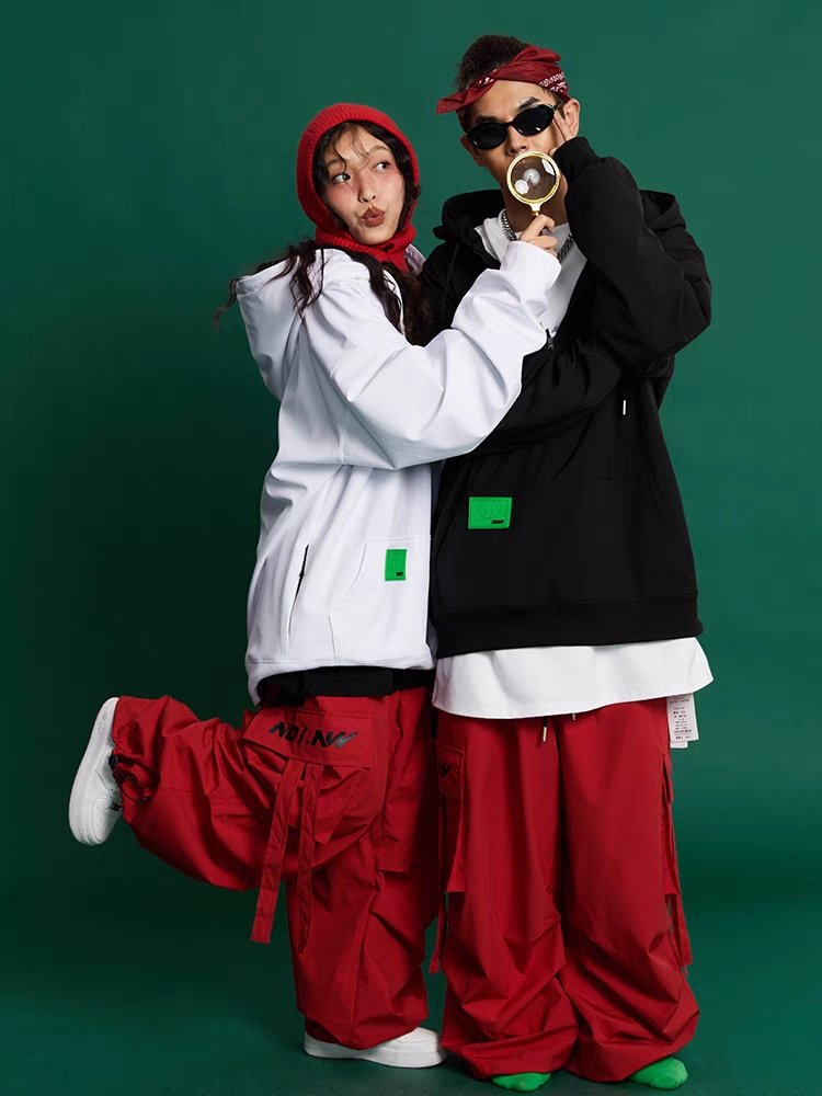 FreeSpin's new No1NW with ski pants on the outside, two-board, one-sided, wind-proof and free