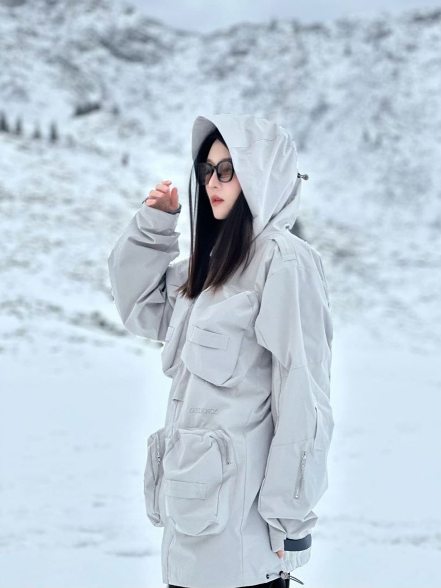 SEEUEROS24'S NEW TWO-PLATTE VELVET-ENERGIZING AND CO-HEATING, WIND-PROOF AND WATER-PROOF SKI SUIT