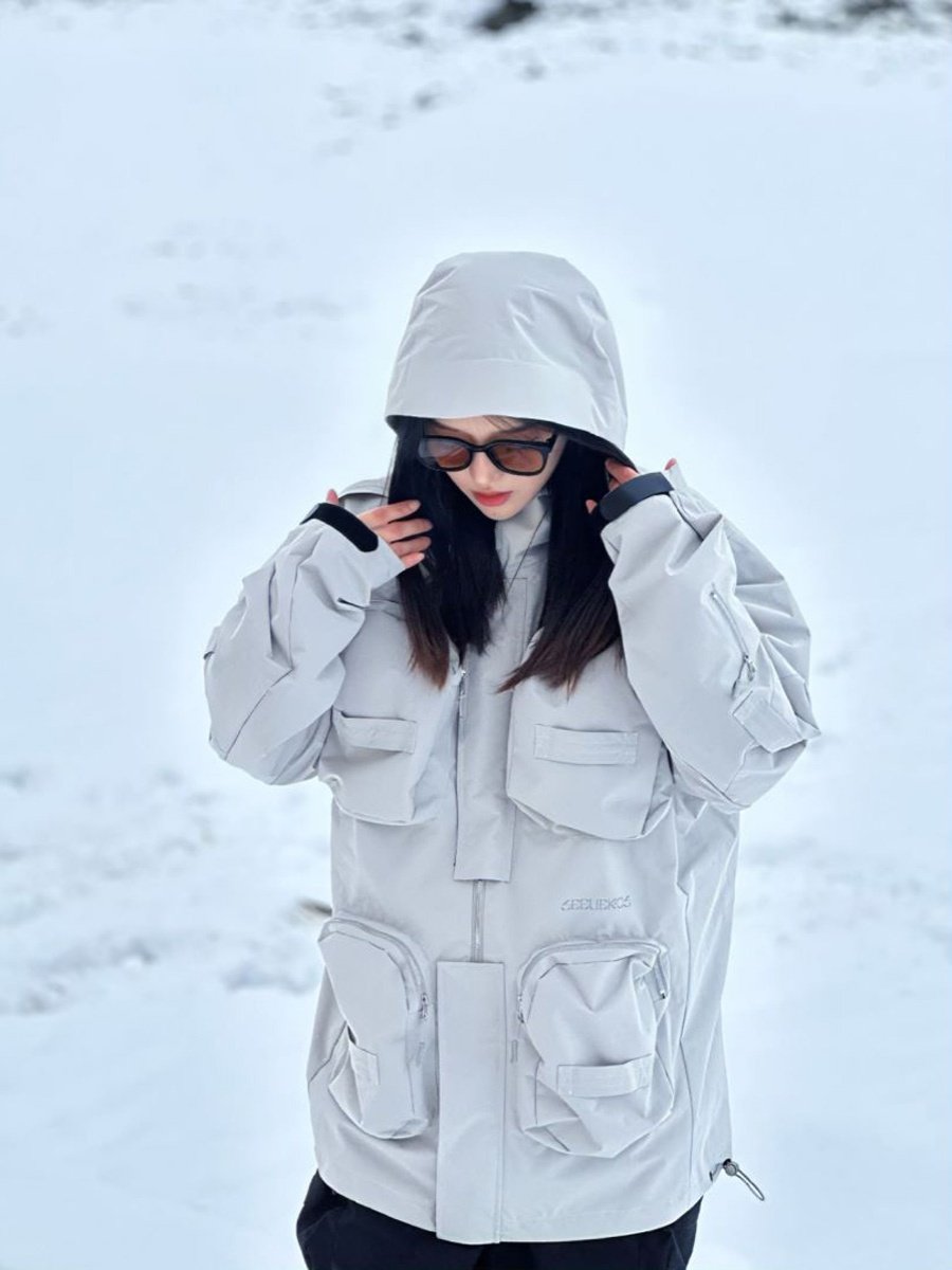 SEEUEROS24'S NEW TWO-PLATTE VELVET-ENERGIZING AND CO-HEATING, WIND-PROOF AND WATER-PROOF SKI SUIT