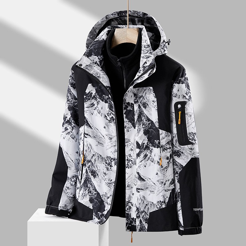 Li Ning's T-shirts are three-to-one men and one woman to remove the winter velvet and thick outdoor colored mountain coats