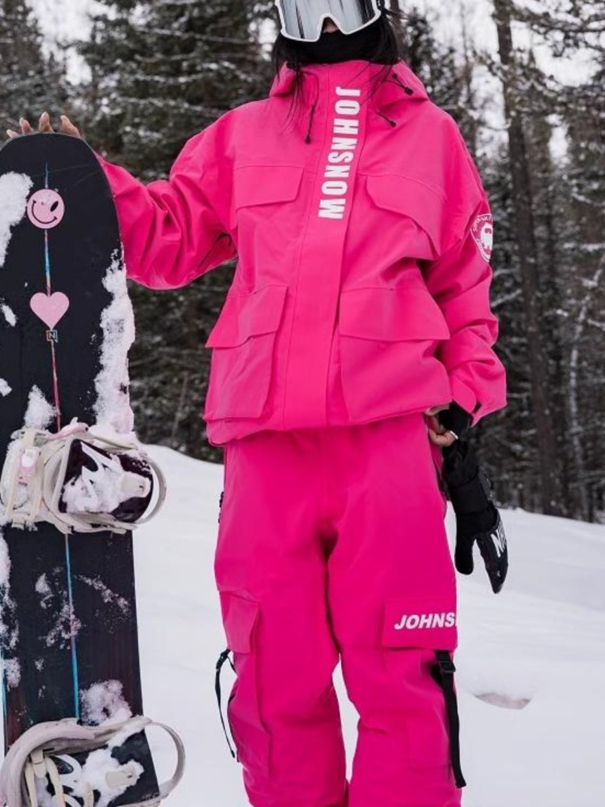 johnsnow snowboarding, double-boarding, outdoor easing for young men and women