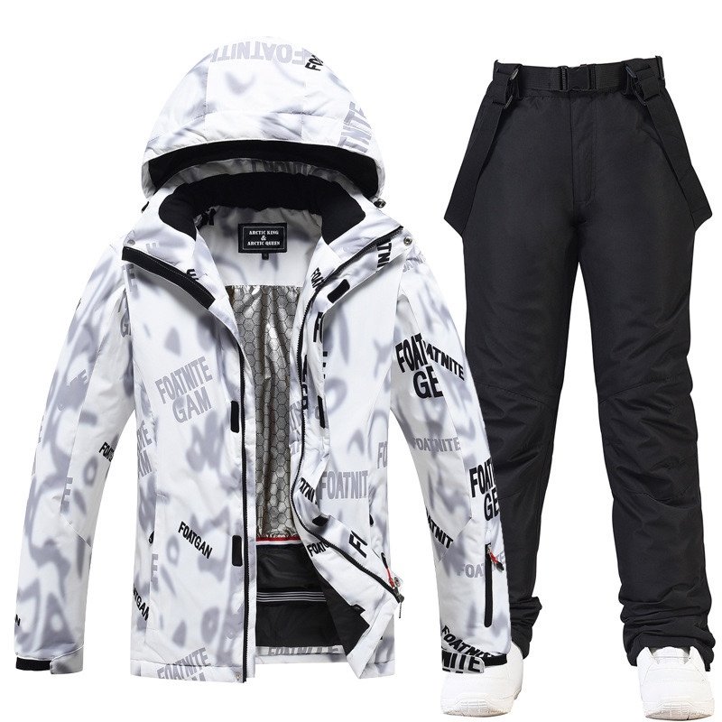 A new one for a ski suit for a man and a woman with a hot-skinned, two-board ski suit for the winter