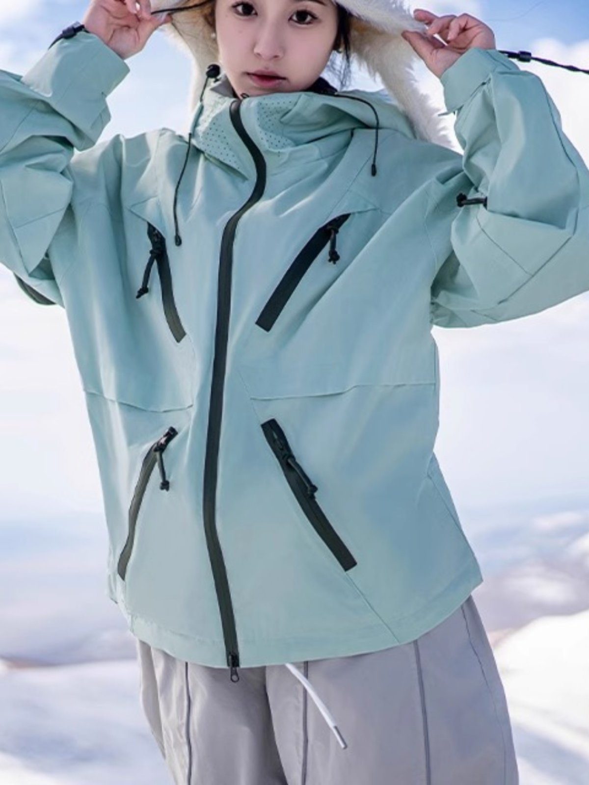 Italian ski couple dopamine outside the autumn and winter, wearing a ski jacket to get to the top of the mountain