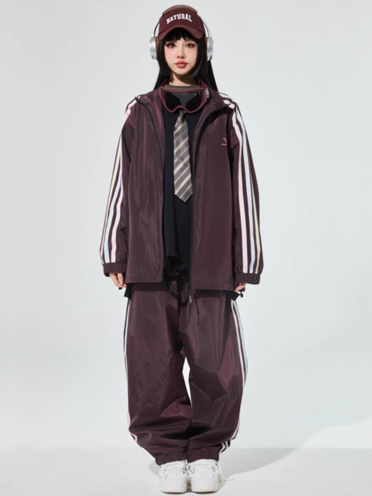 SWAGLI SKI SUIT, 2023