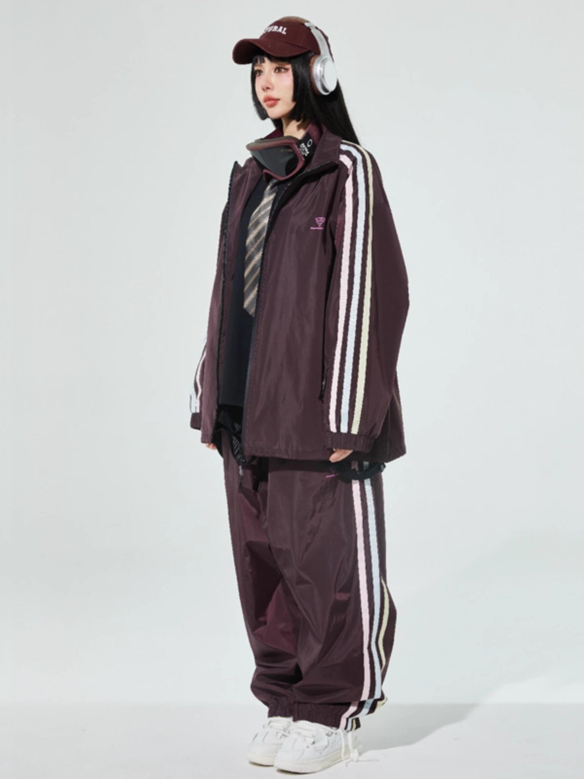 SWAGLI SKI SUIT, 2023