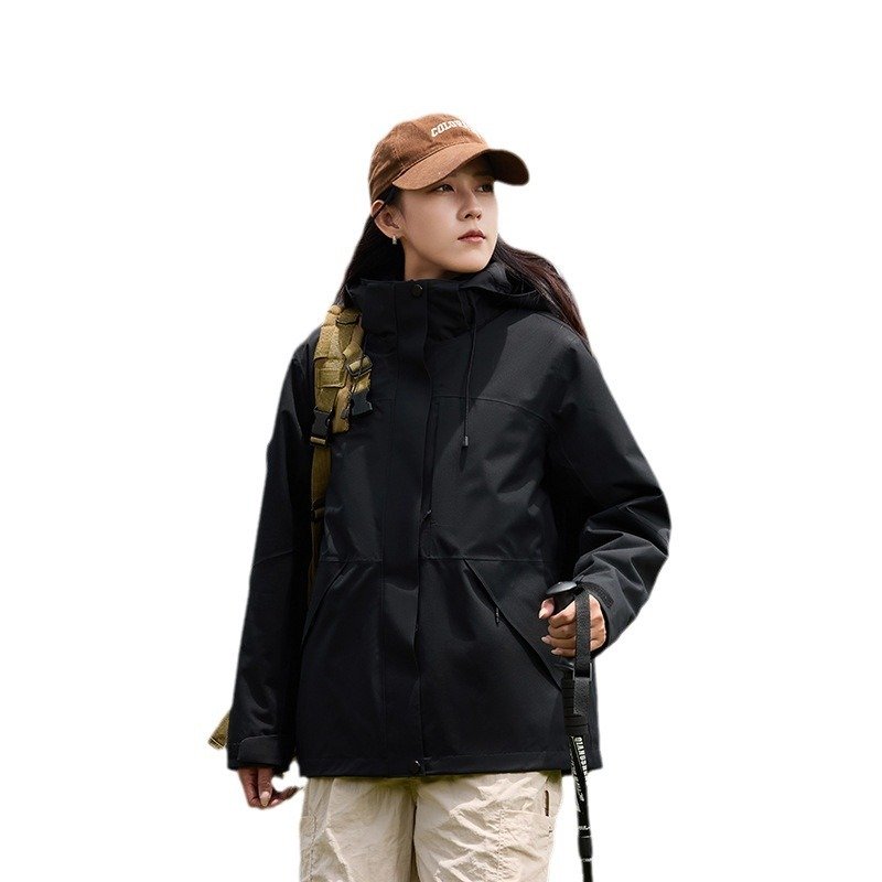 A new T-shirt, a three-in-a-one, will remove the wind and water-proof coats outside the autumn and winter