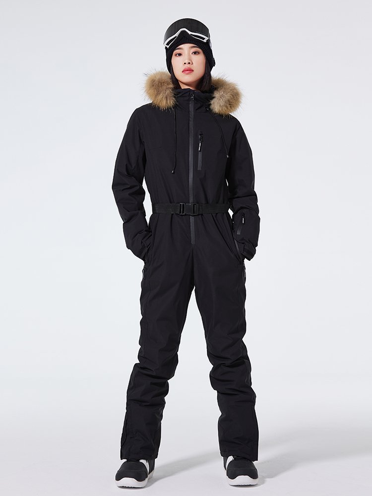 The ski suit suit lady fixed herself up for a winter double-skinned ski hair and a wind-proof, water-heating, gas-respiratory