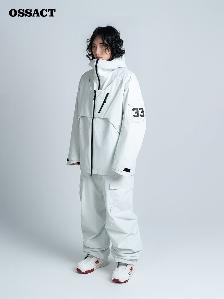 OSACT 2324 NEW ONE-SIDED SKI SUIT WITH A SNOWPANTS SUIT AND A MAN AND A WOMAN ON IT