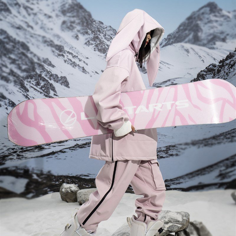 NEW HARE EARS, 23 NEW DOUBLE-BOARD SKIS