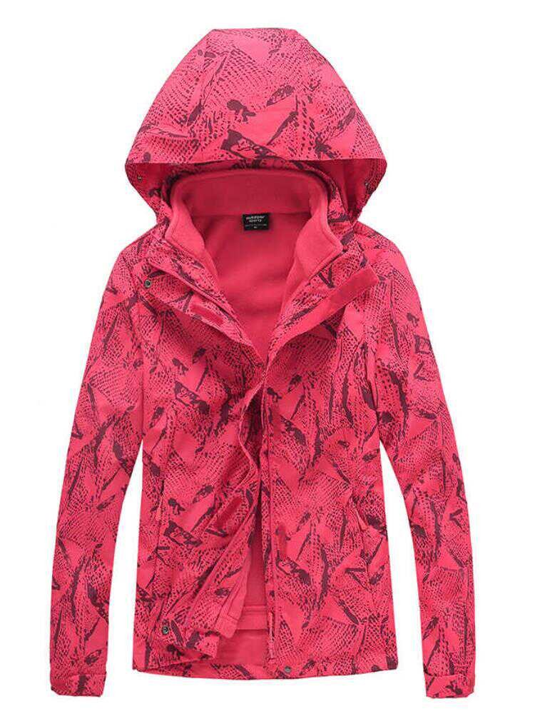 You can detach two sets of three-and-a-a- coats from the Koreans