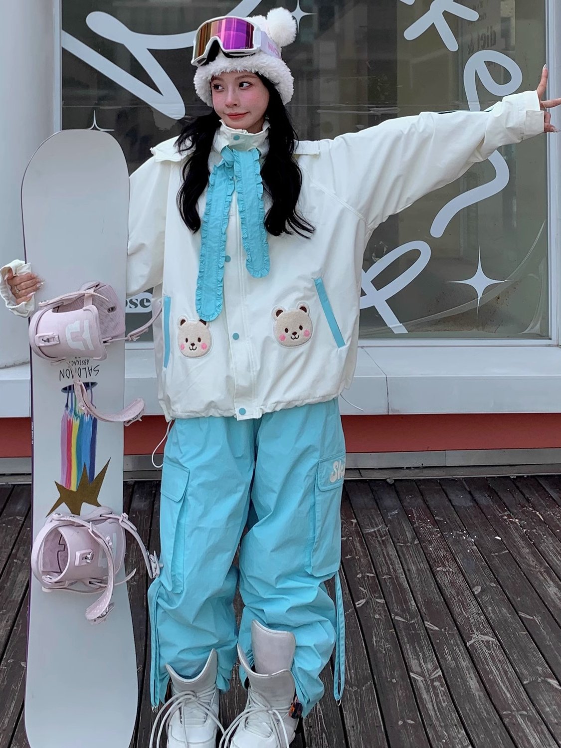 Skibear's original skating suit, a 3L-pressed waterproof sheet, a nice, warm, nice ski jacket