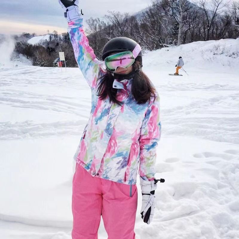 ARCTIC QUEEN'S WINTER OUTDOOR SKI SUIT FOR WOMEN WARM AND THICK WITH WIND-PROOF AND WATER-RIGGING SNOW SUITS