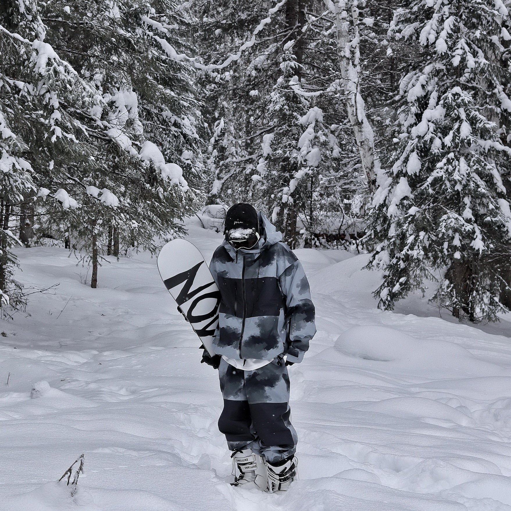 no, black and gray ski suit, velvet waterproof and windproof oversize ski suit