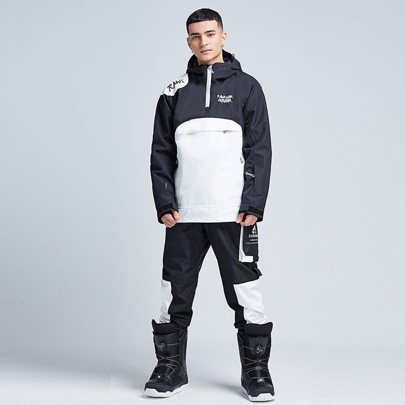 A DOUBLE-BOARD OUTDOOR SKI SUIT WITH A MALE AND FEMALE SKI SUIT